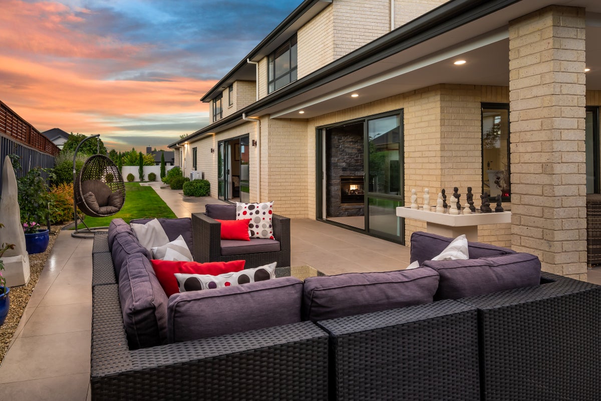 5 Ruby Avenue, Northwood, Christchurch - Carousel 2