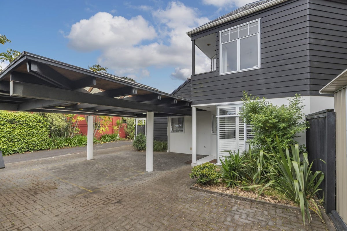 1 Derby Downs Place, Ellerslie, Auckland - Carousel 17