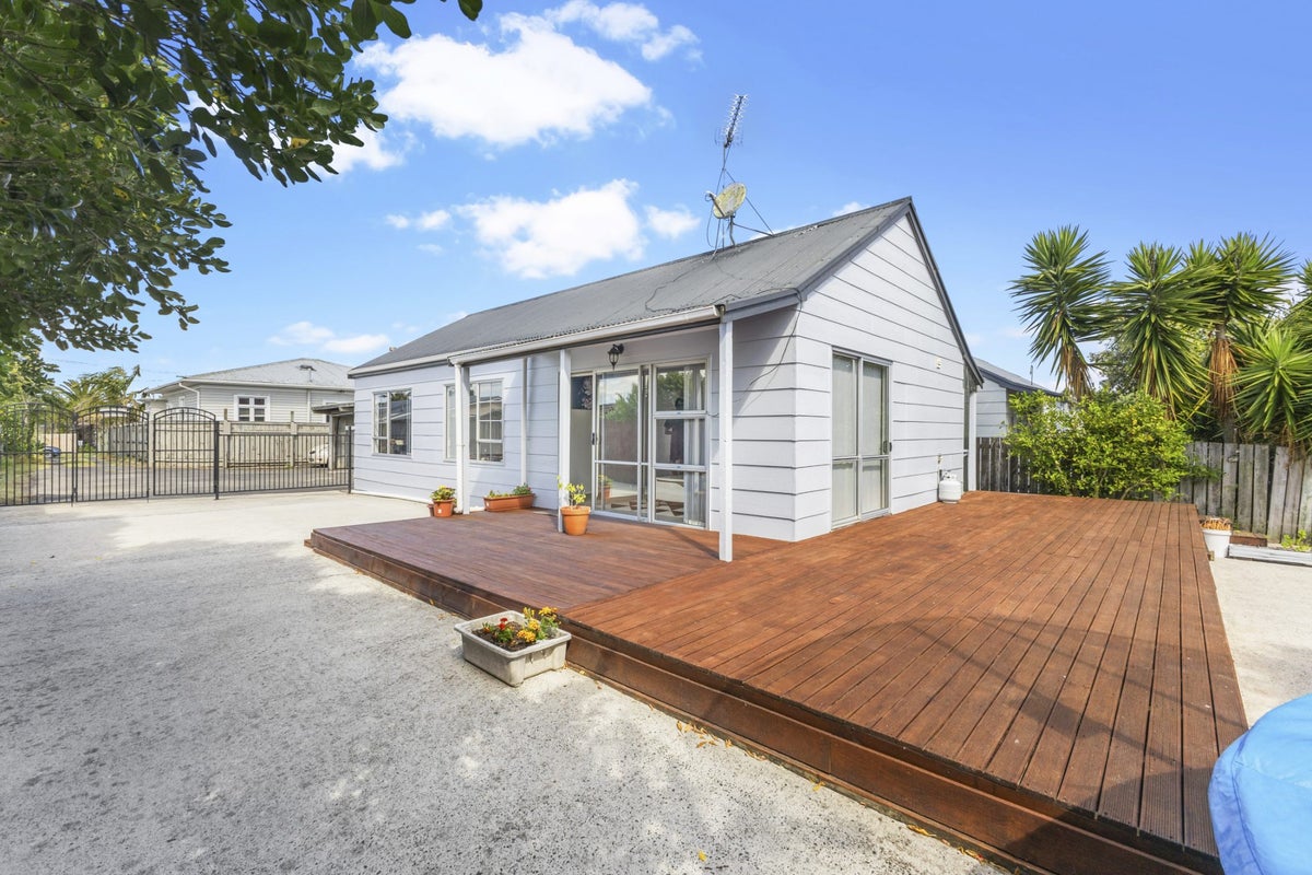 1/63 Kenderdine Road, Papatoetoe, Manukau City, Auckland - Carousel 1