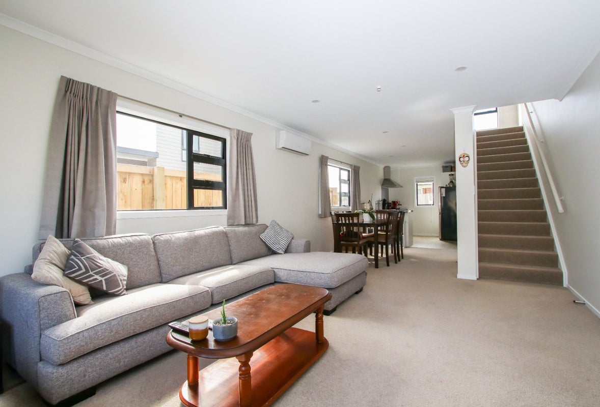 4/28 Mahoe Street, Melville, Hamilton - Carousel 1