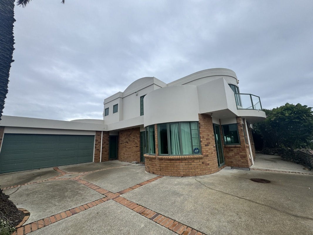 69 Field Way, Waikanae Beach, Waikanae - Carousel 28