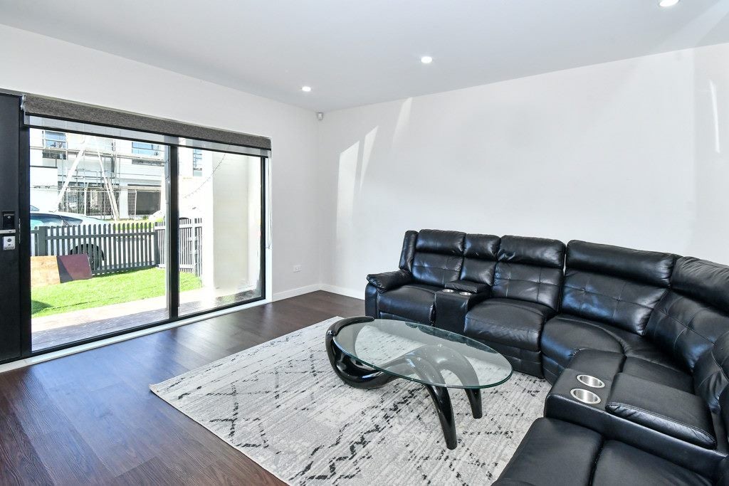 20 Moho Lane, Takanini, Auckland - Carousel 2