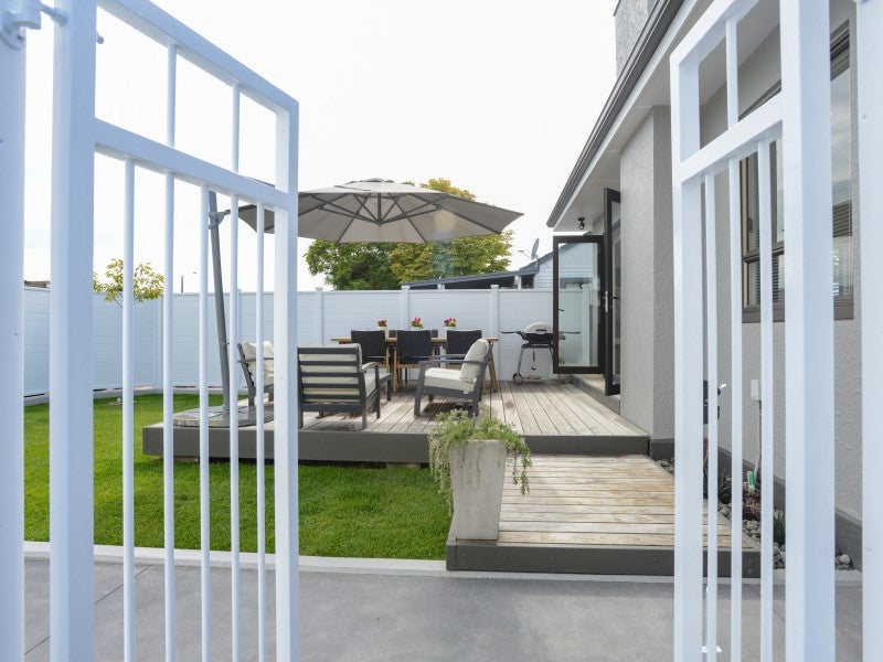 34 Anzac Avenue, Onekawa, Napier - Carousel 19