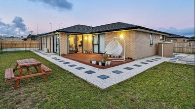 21 Dumas Place, Rosehill, Papakura - Carousel 1