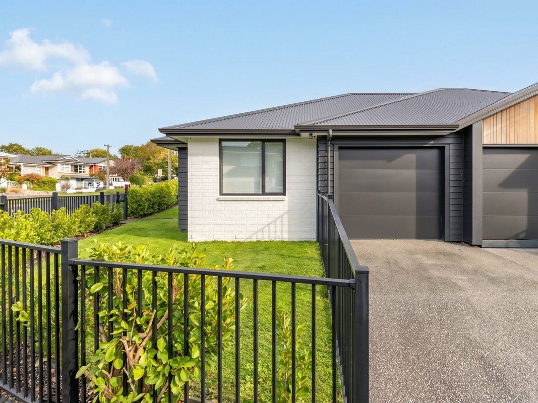 3/5 Chartwell Crescent, Chartwell, Hamilton - Carousel 2