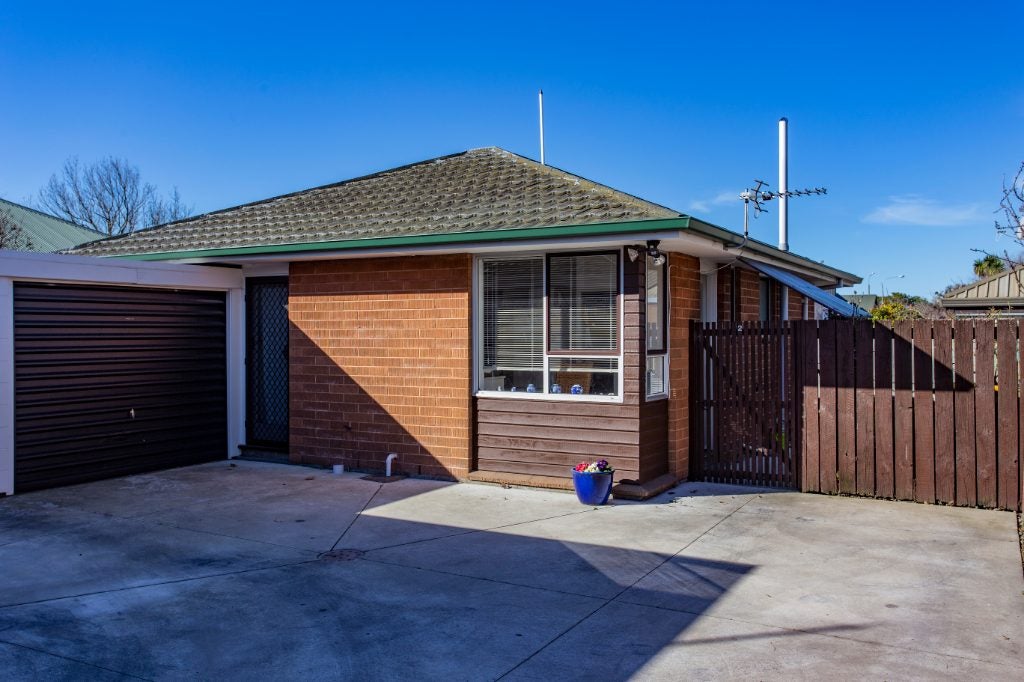 2/26 Trafalgar Street, St Albans, Christchurch - Carousel 1