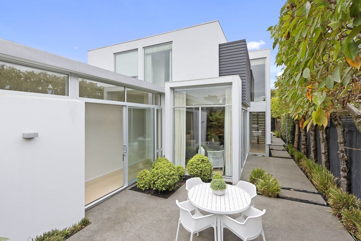 70 Office Road, Merivale, Christchurch - Carousel 1