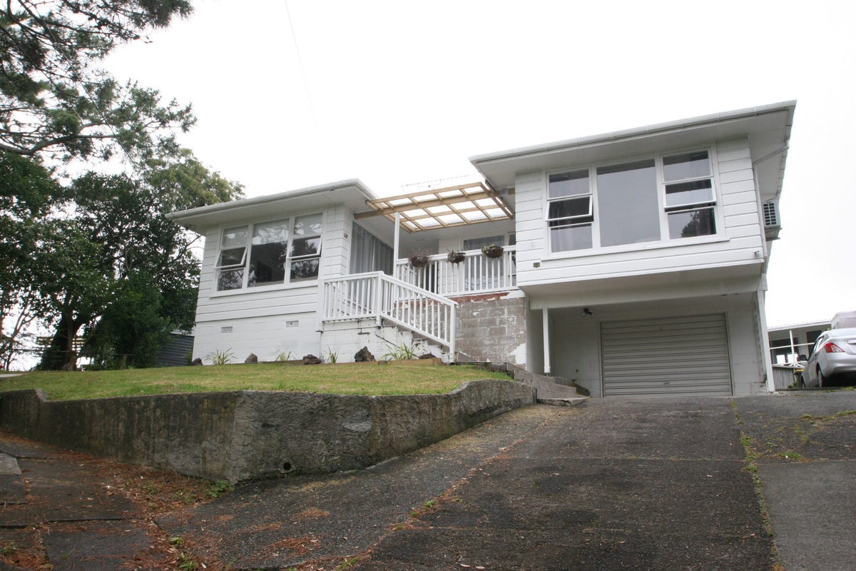 1/37 Eskdale Road, Birkdale, Auckland - Carousel 1