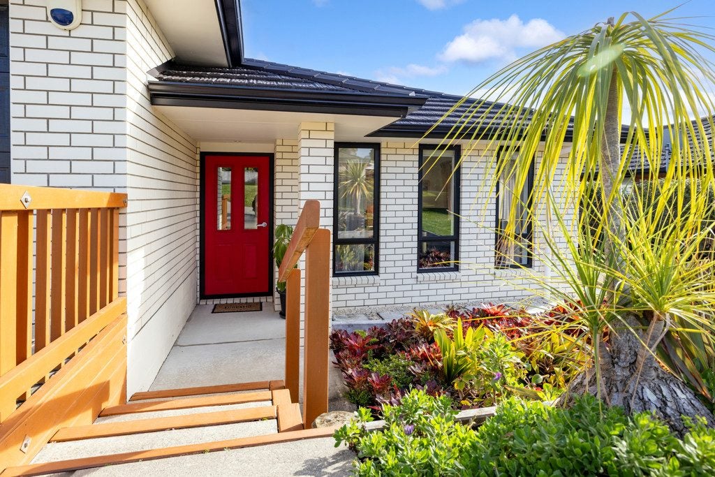 4 Hewson Drive, Snells Beach, Snells Beach - Carousel 2
