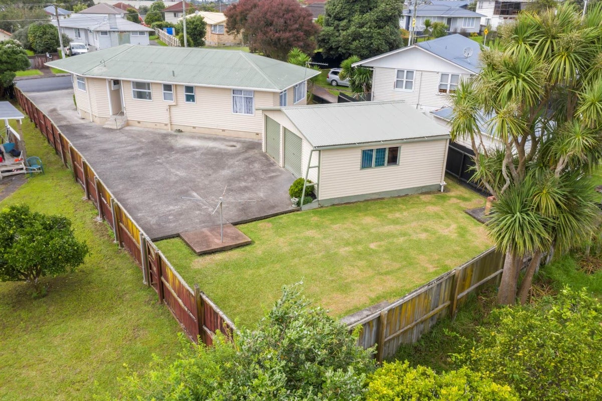 33 Barrys Road, Glendene, Auckland - Carousel 2