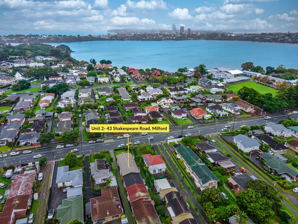 2/43 Shakespeare Road, Milford, Auckland - Carousel 1