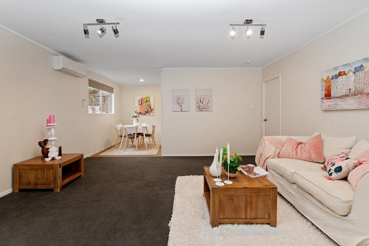 64 Wirihana Road, Titirangi, Auckland - Carousel 2