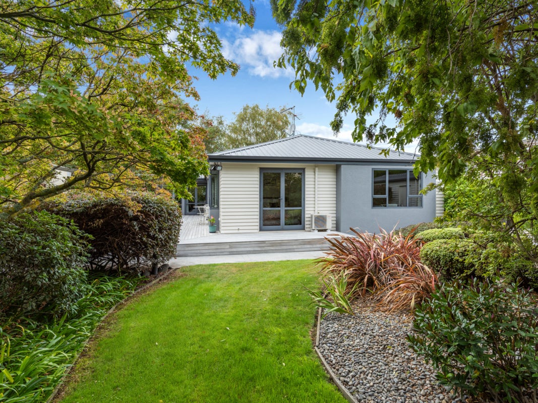 12 Bary Street, Springlands, Blenheim - Carousel 1