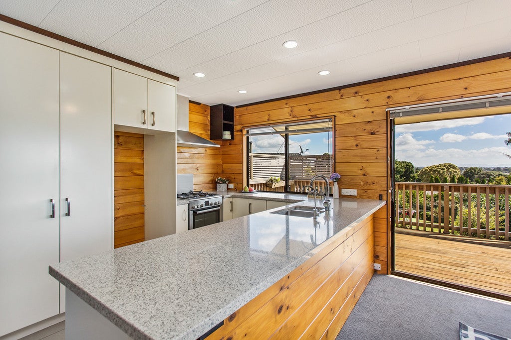 23 Barberton Terrace, Red Hill, Papakura - Carousel 1
