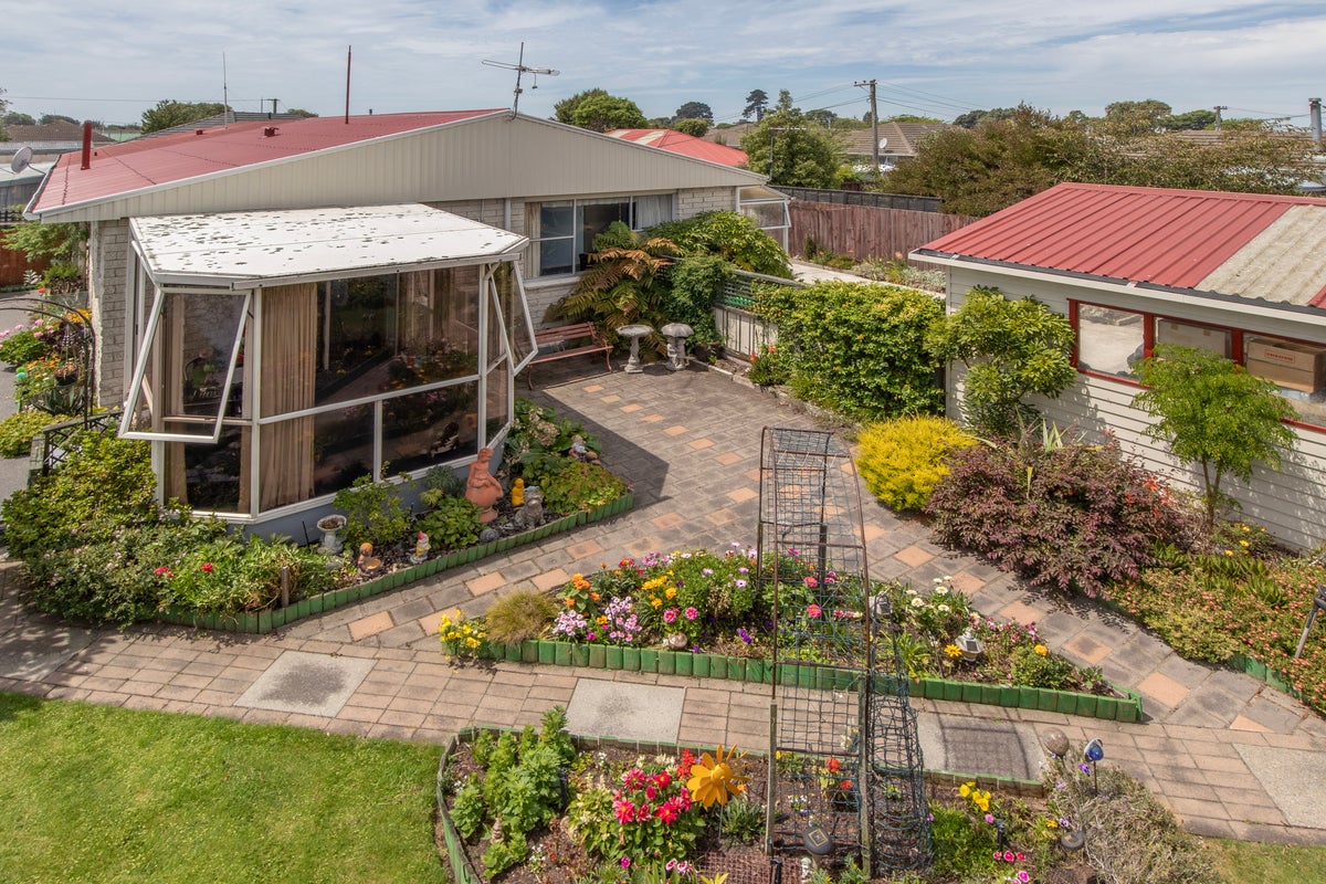 2/21 Rowses Road, Aranui, Christchurch - Carousel 1