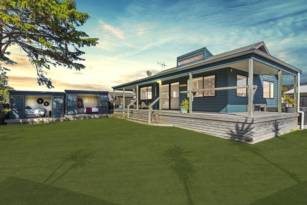 213A Chartwell Avenue, Whangamata - Carousel 2