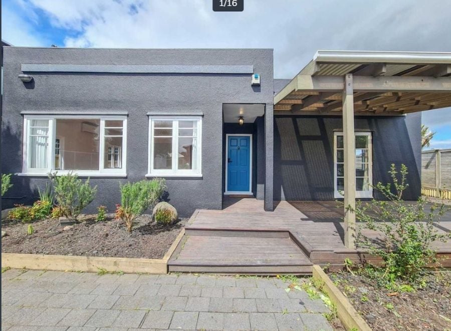 36B Alberta Street, Point Chevalier, Auckland - Carousel 1