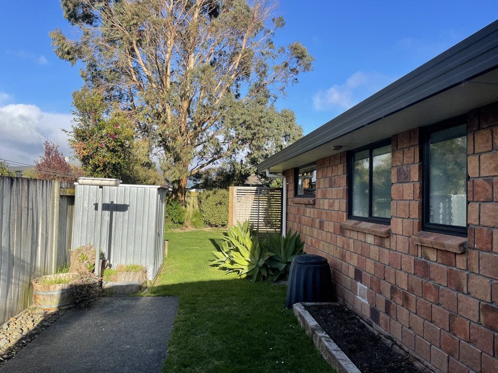 12 Boston Parade, Kelvin Grove, Palmerston North - Carousel 13