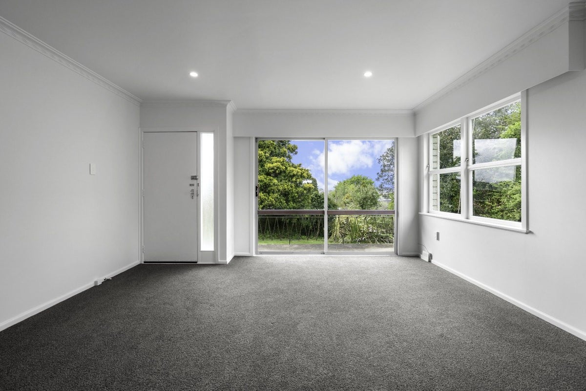 20 Acacia Crescent, Glenview, Hamilton - Carousel 1
