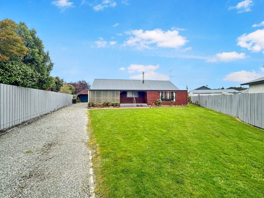 17 Niddry Crescent, Winton, Winton - Carousel 15