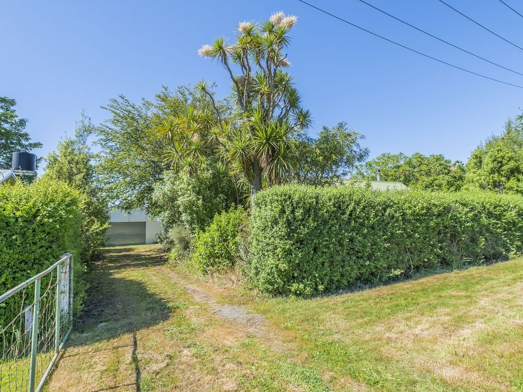 4 Farr Street, Coalgate - Carousel 25