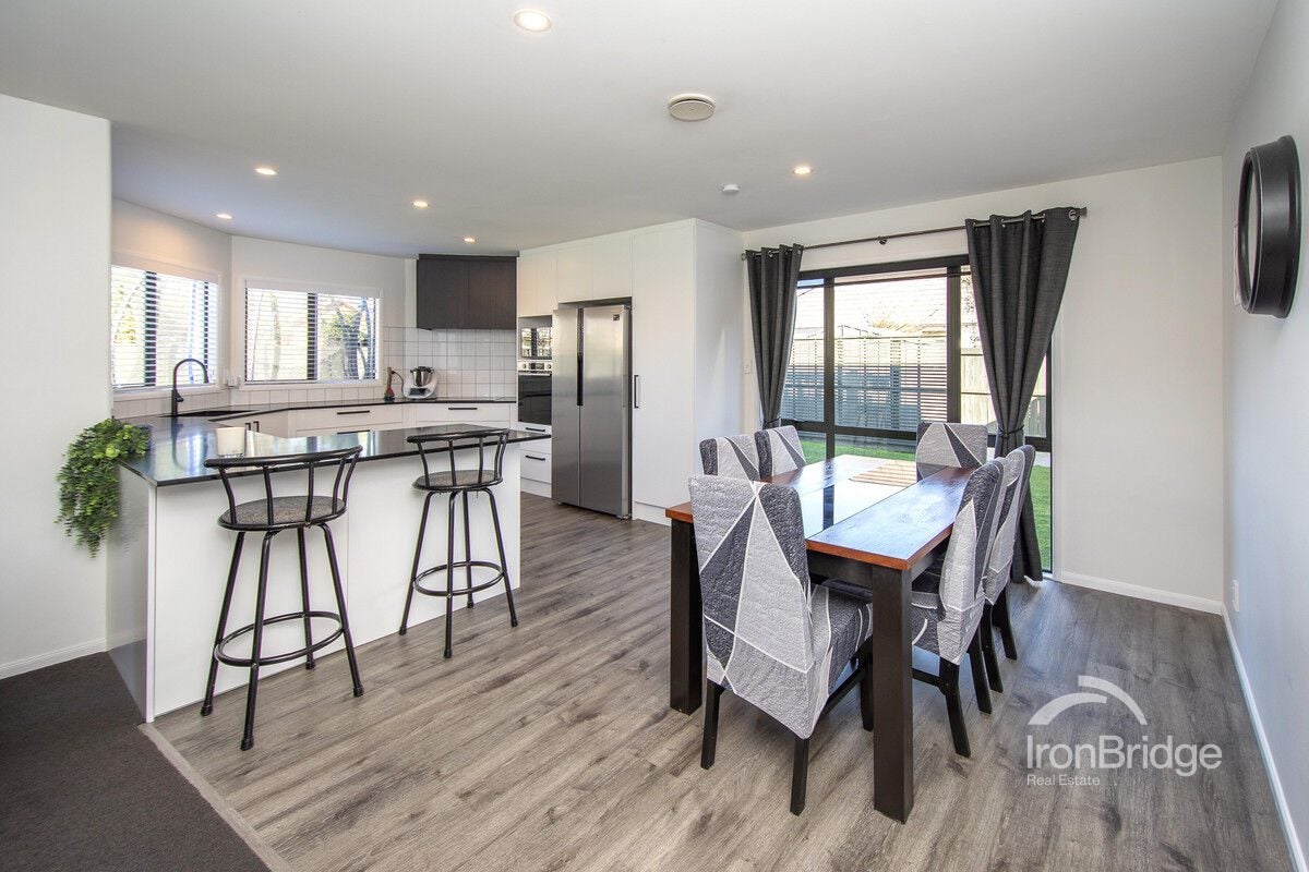 34 Glasnevin Drive, Casebrook, Christchurch - Carousel 2