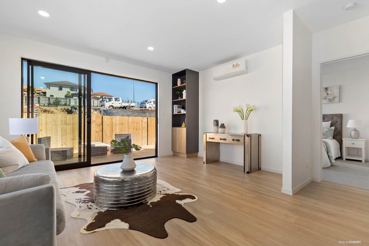 27 Waka Street, Albany Heights, Auckland - Carousel 1