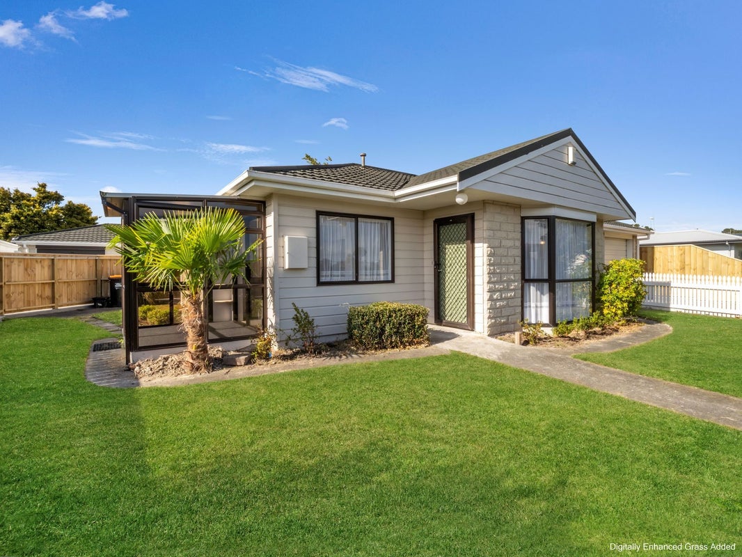 28 Freyberg Street, Roslyn, Palmerston North - Carousel 1