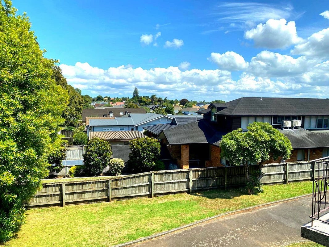 2/1 Onslow Avenue, Epsom, Auckland - Carousel 2