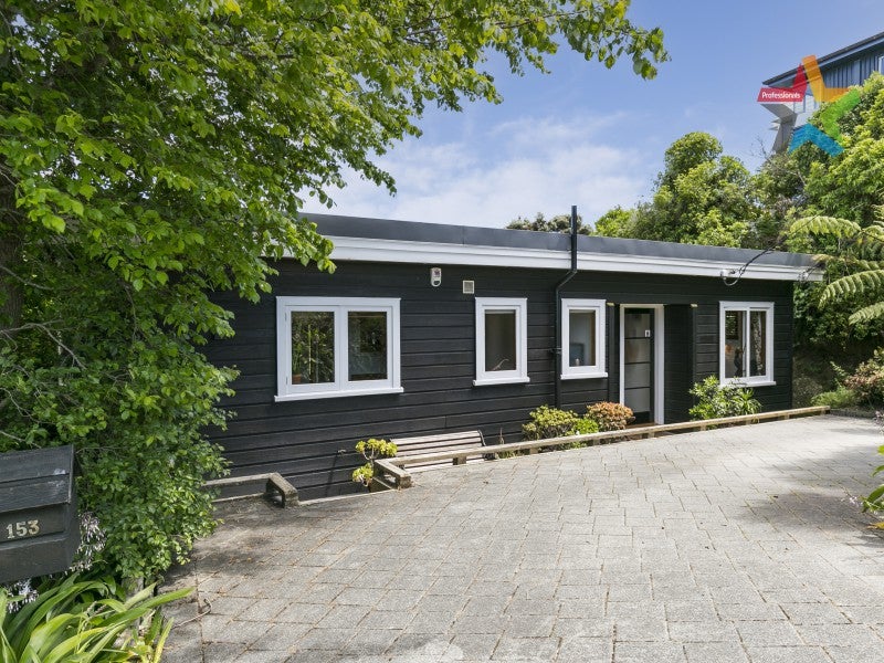 153 Nevay Road, Karaka Bays, Wellington - Carousel 1