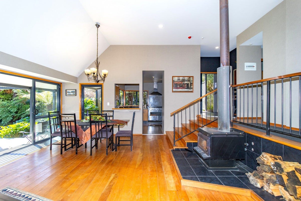 30A Western Line, Brunswick, Whanganui - Carousel 2
