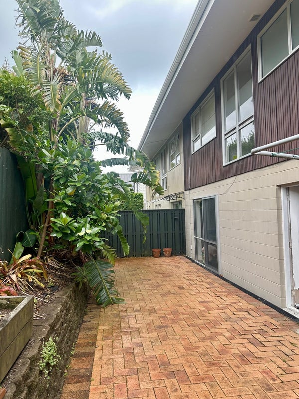 23 Bayview Road, Hauraki, Auckland - Carousel 14