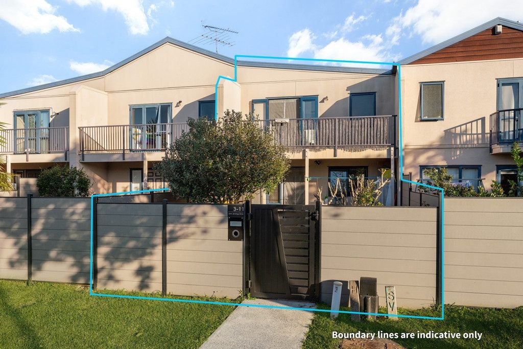 3/11 John Jennings Drive, Oteha, Auckland - Carousel 1