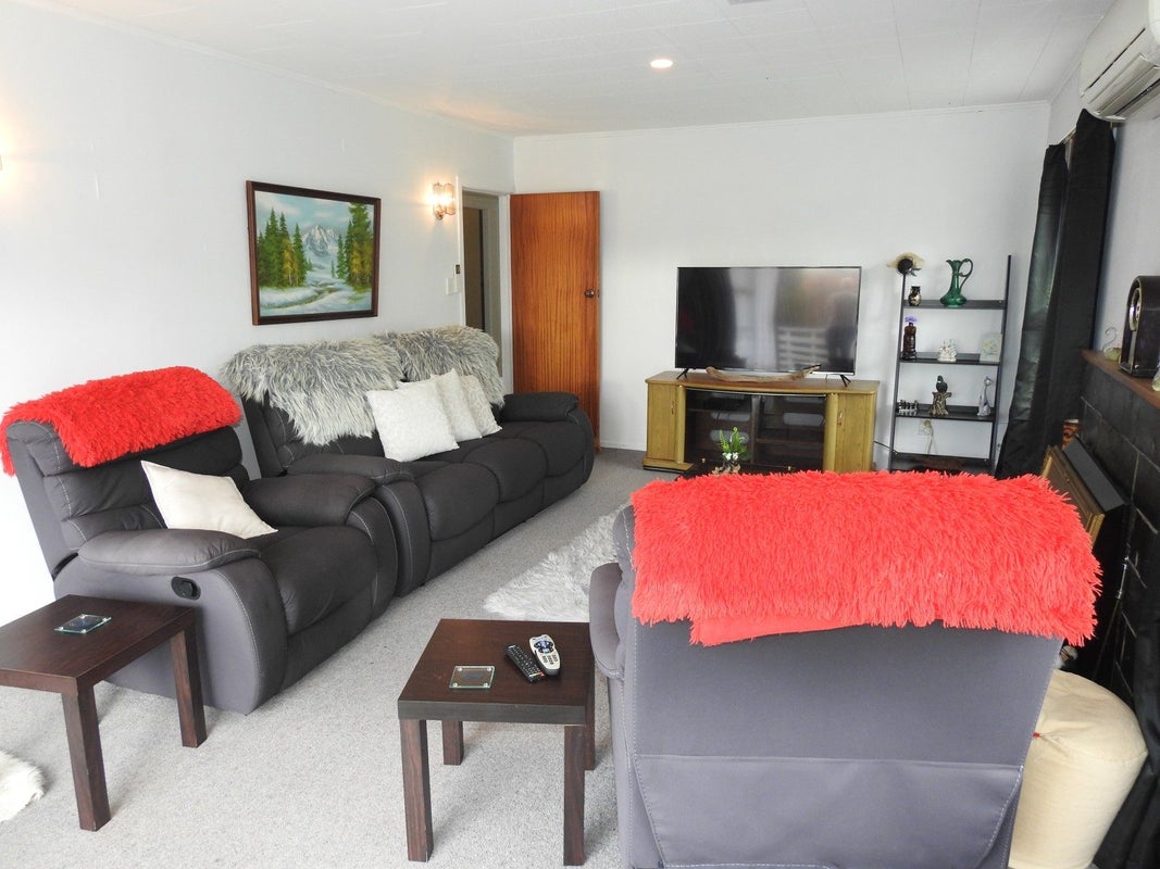 20 Paradise Terrace, Taihape, Taihape - Carousel 2