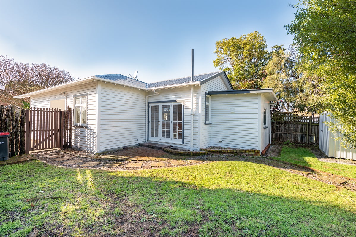 33 Kensington Avenue, Mairehau, Christchurch - Carousel 15