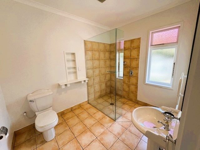 106 Stortford Street, Saint Leonards, Hastings - Carousel 2