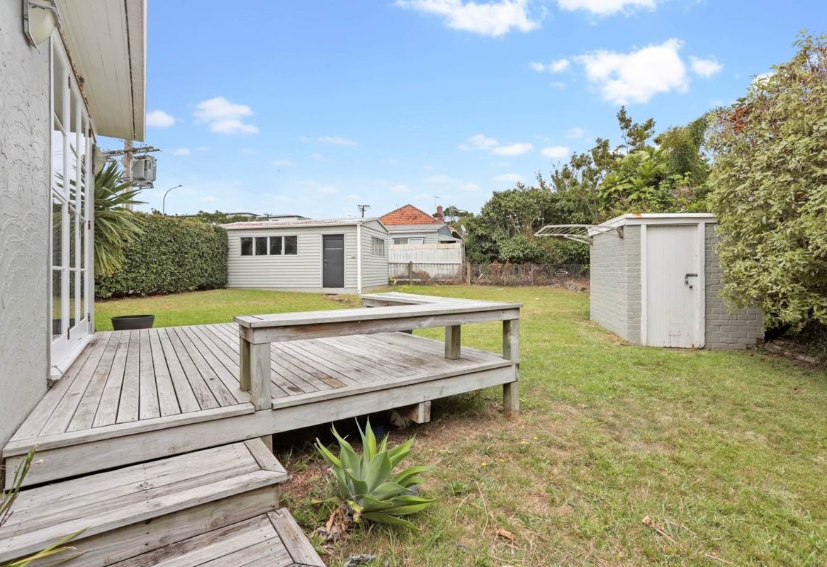 24 Martin Avenue, Mount Albert, Auckland - Carousel 8