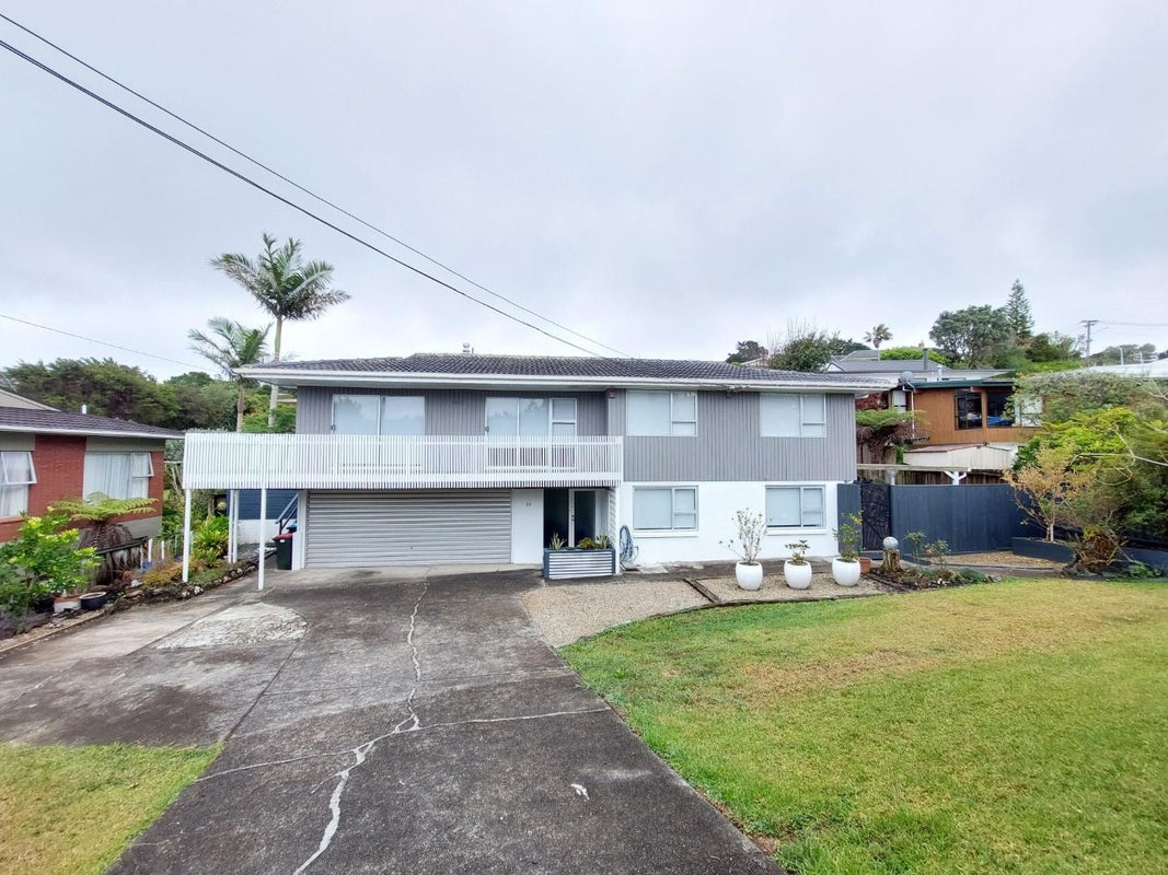 38 Frederick Street, Hillsborough, Auckland - Carousel 1