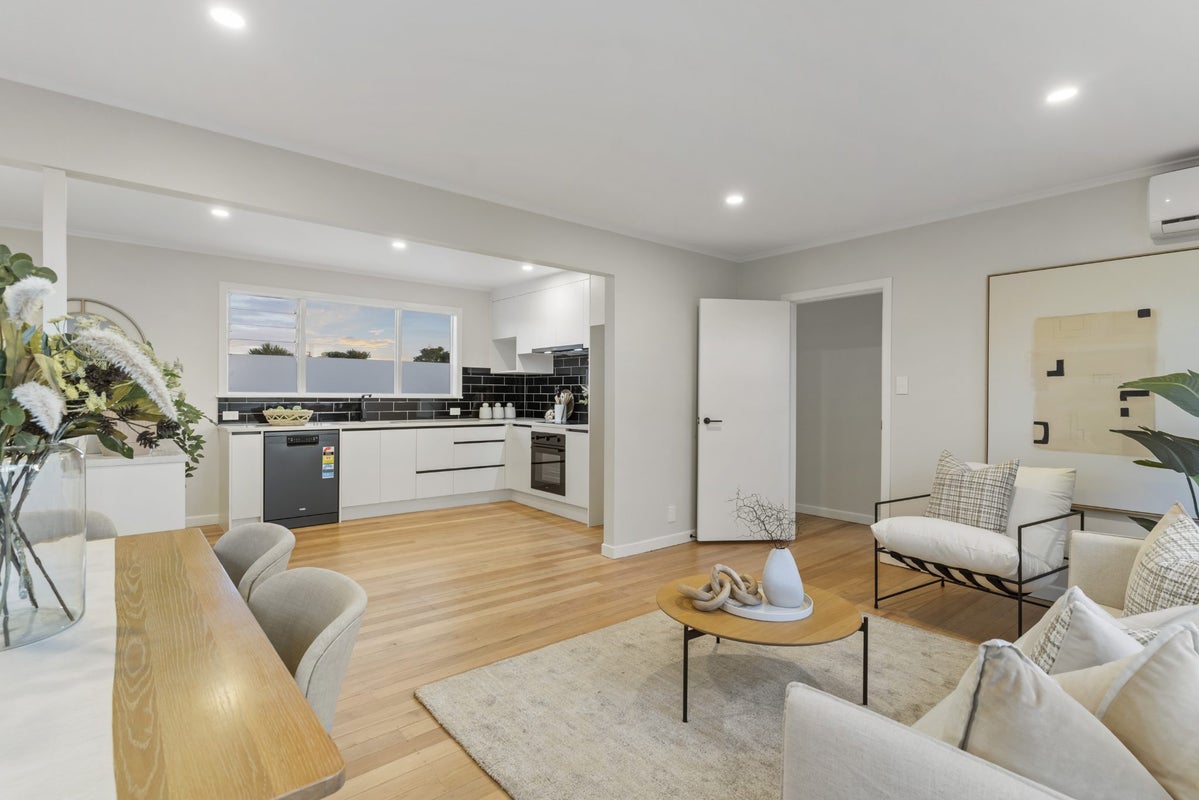 2/179A Birkdale Road, Birkdale, Auckland - Carousel 2