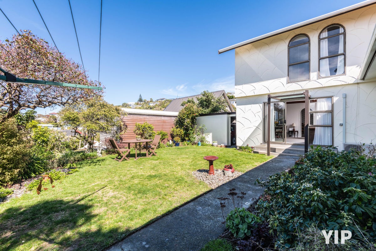 10 Te Kiteroa Grove, Churton Park, Wellington - Carousel 2