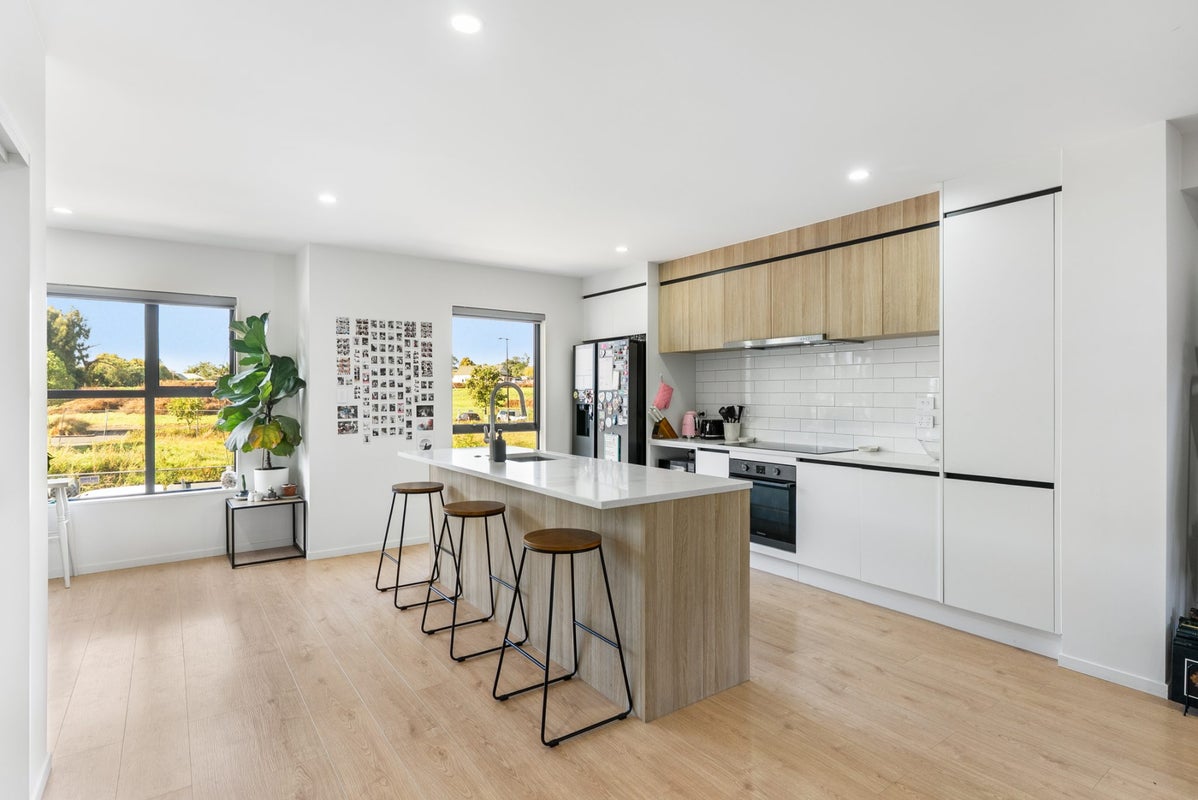 19 Mataitai Road, Hobsonville, Waitakere City, Auckland - Carousel 1