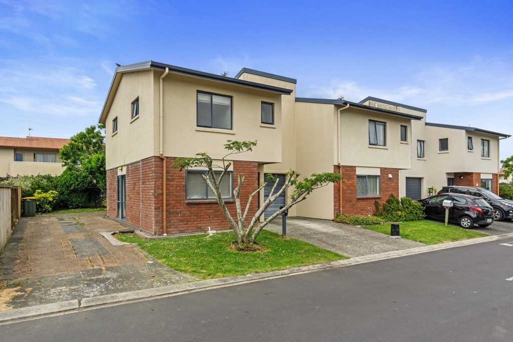 8 Duxfield Drive, Ranui, Auckland - Carousel 17