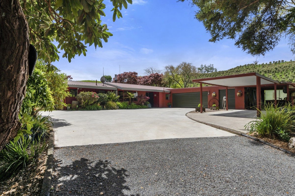 186 Tauranga Direct Road, Hamurana - Carousel 1