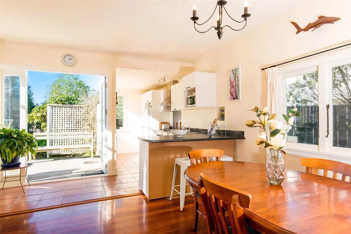 35 Awatea Street, Ranui, Porirua - Carousel 2