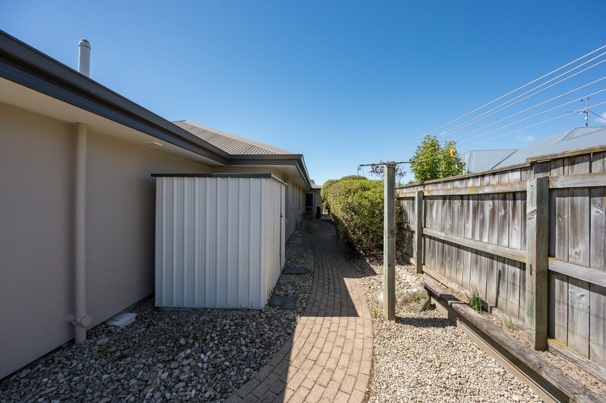 25 Tollemache Street, Richmond - Carousel 27