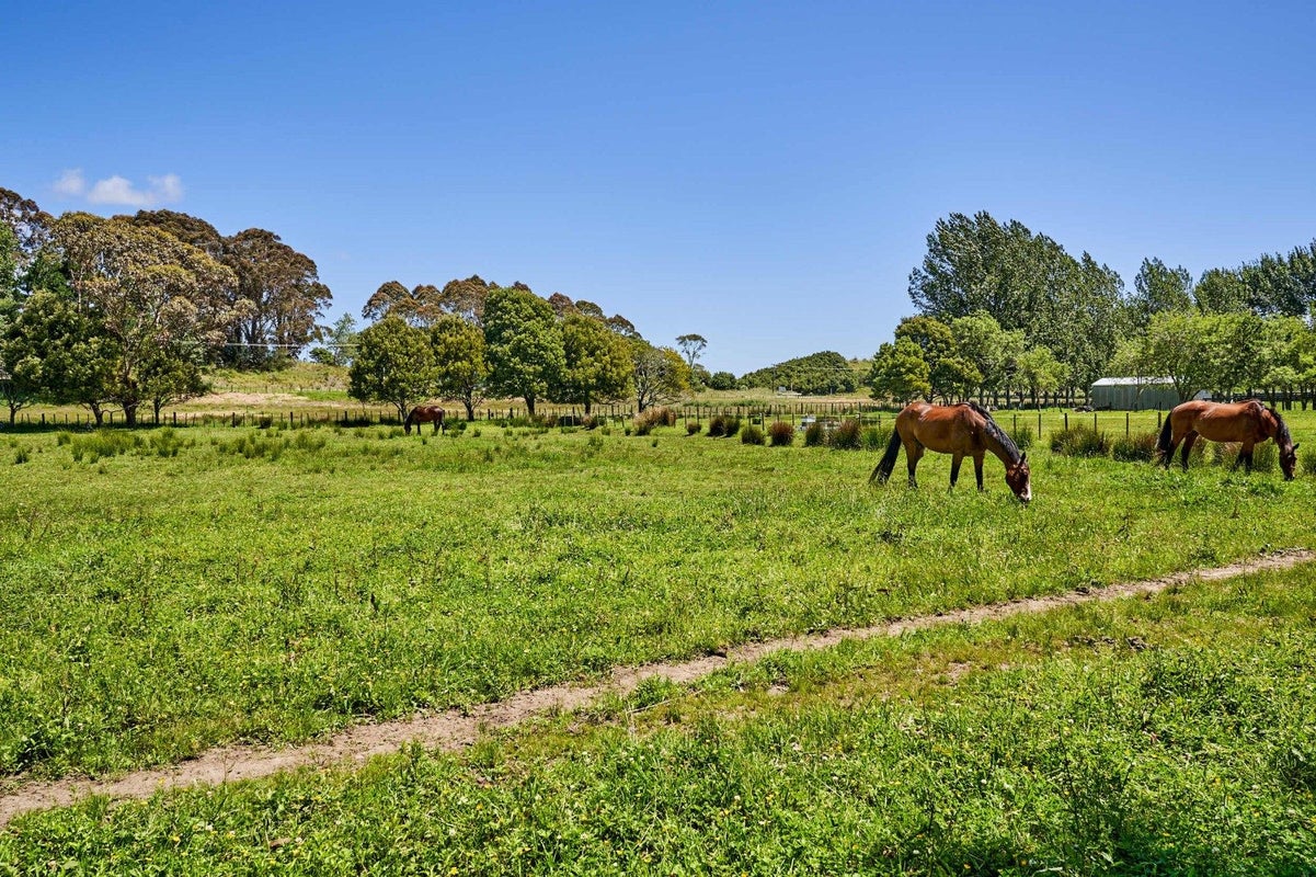7 Greendale Drive, Otaihanga, Paraparaumu - Carousel 2