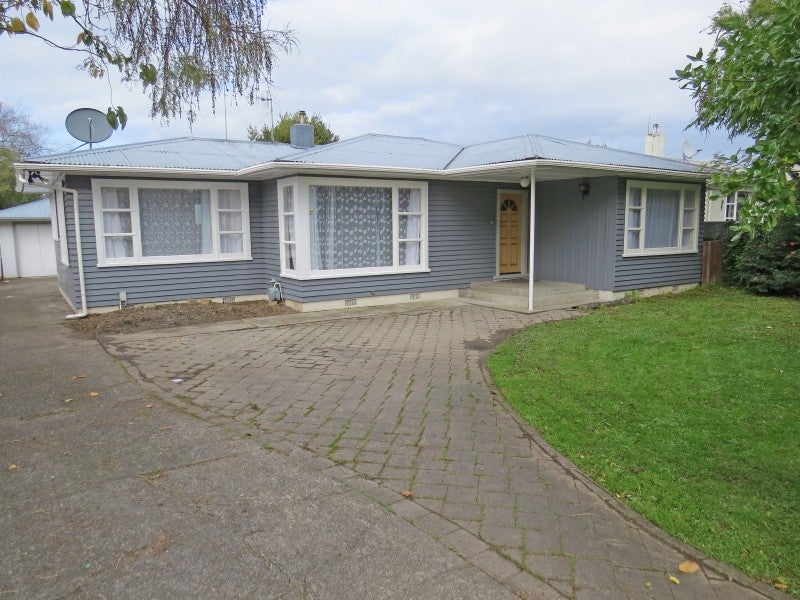 30 Park Road, West End, Palmerston North - Carousel 1