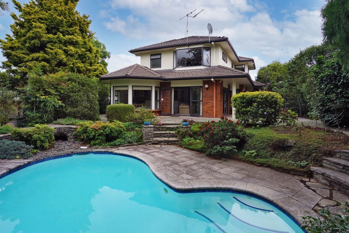 7 Sheriff Place, Riverlea, Hamilton - Carousel 2