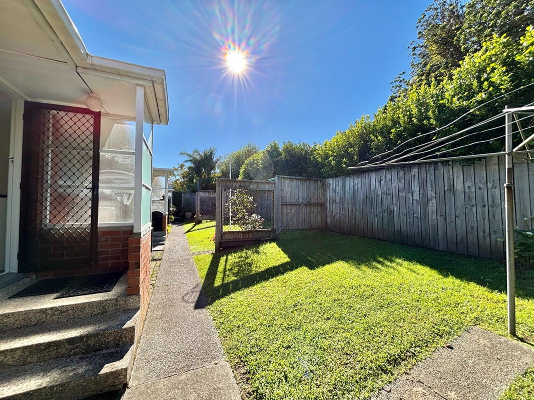 3/53 Merani Street, Belmont, Auckland - Carousel 2