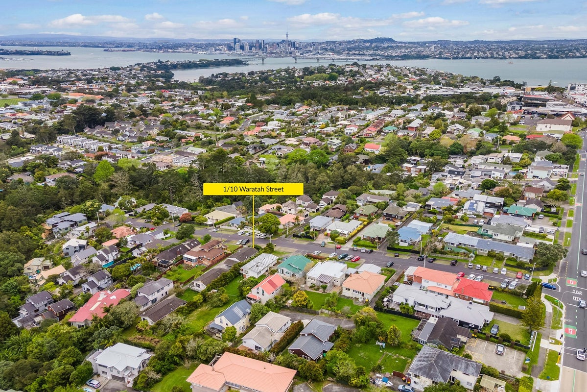 1/10 Waratah Street, Birkenhead, Auckland - Carousel 28